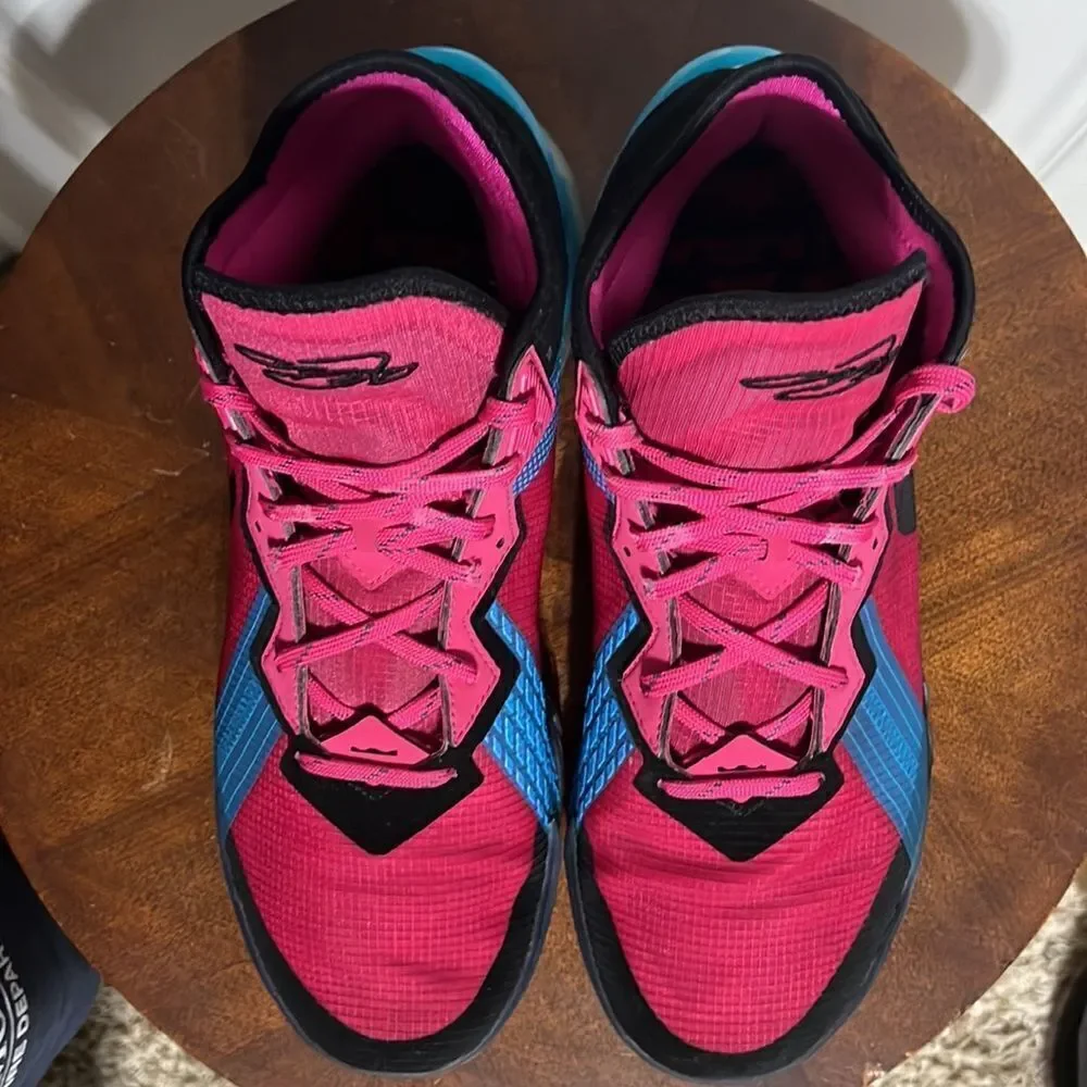 🔥🔥 Nike Lebron XVIII 18 Low Neon Nights Fireberry Black - Men's Sz‎ 11.5 - EUC